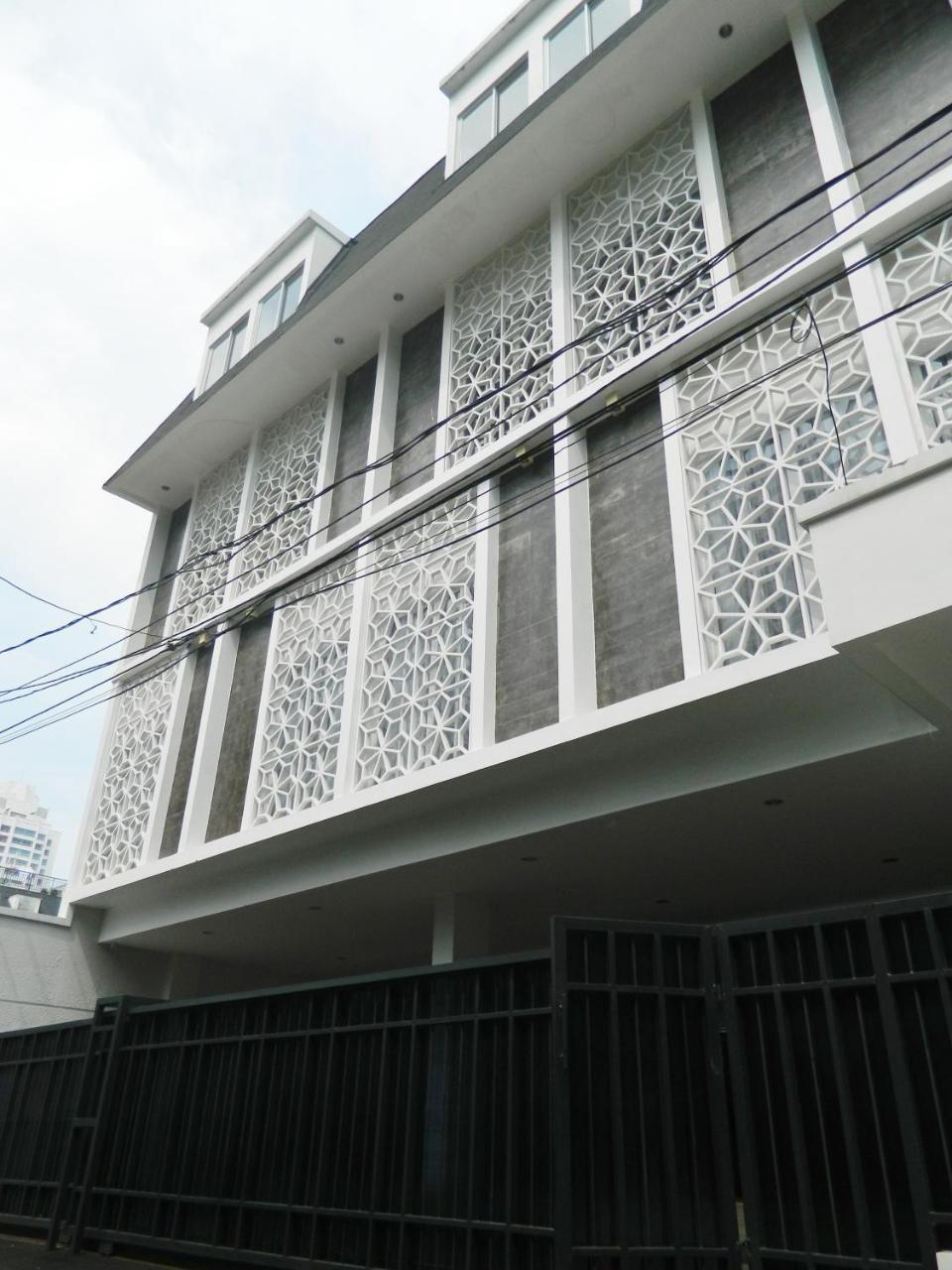 Mk House Scbd Hotel Jakarta Room photo